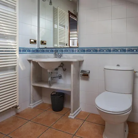 Casa Larsanadrian 2 *